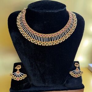 Elegant Gold and Multicolor Necklace Set